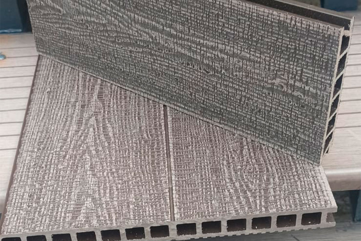 Gardeck Ступень ДПК Deckron Woodlike 317*28*4000мм, венге